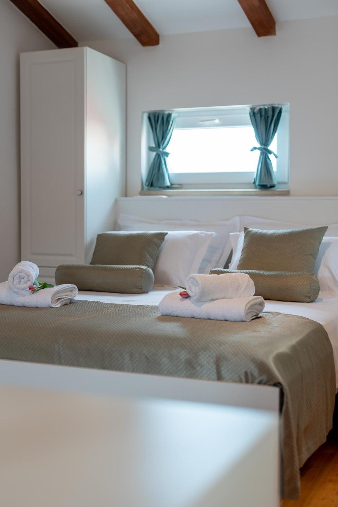 Manero Villa Trogir Buitenkant foto