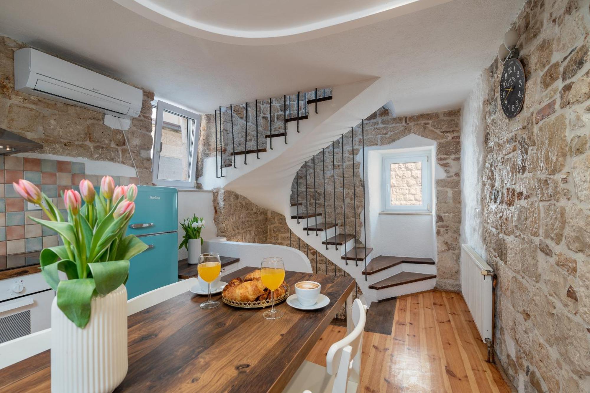 Manero Villa Trogir Buitenkant foto