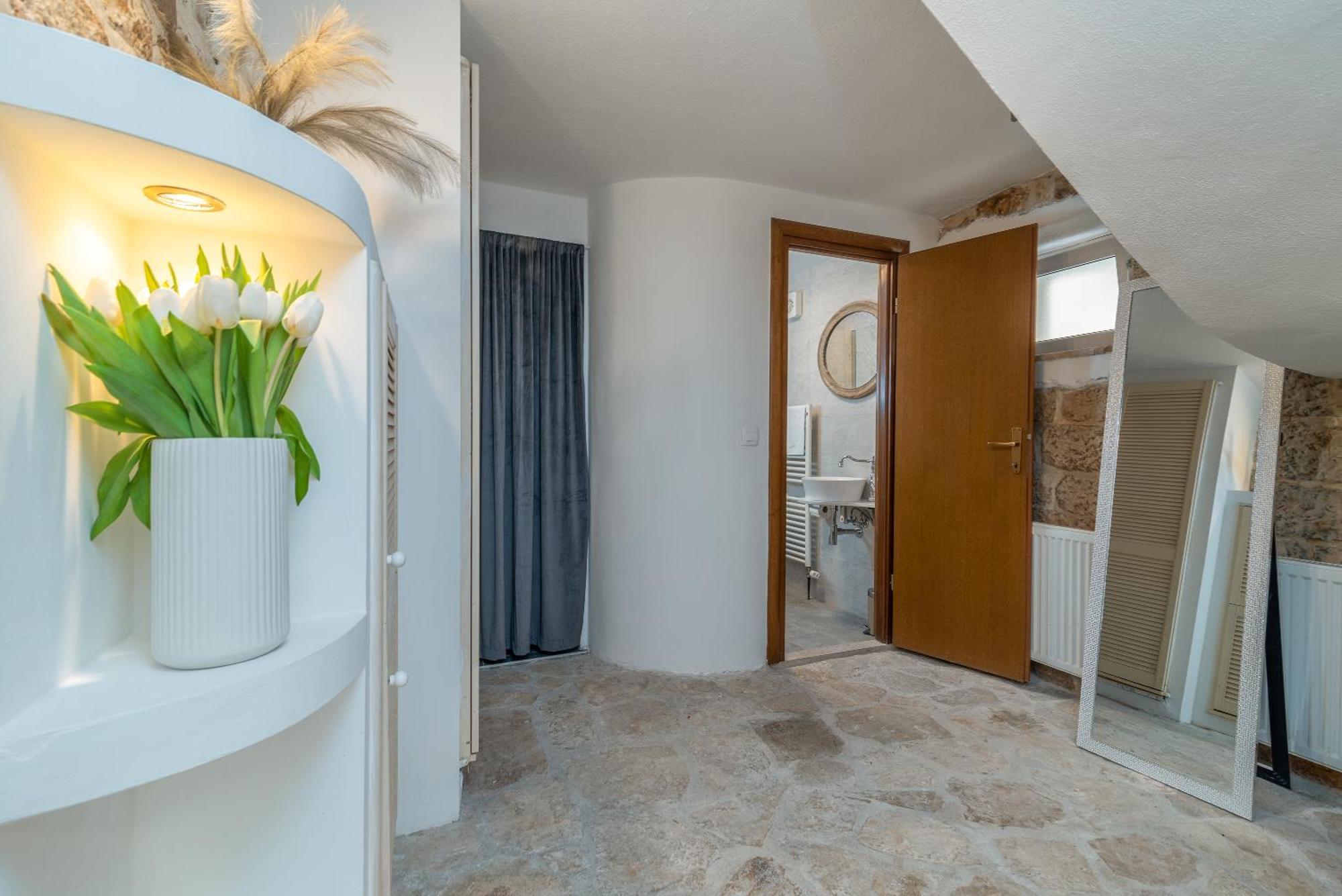 Manero Villa Trogir Buitenkant foto