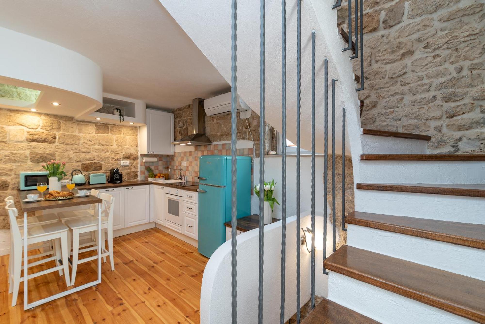 Manero Villa Trogir Buitenkant foto